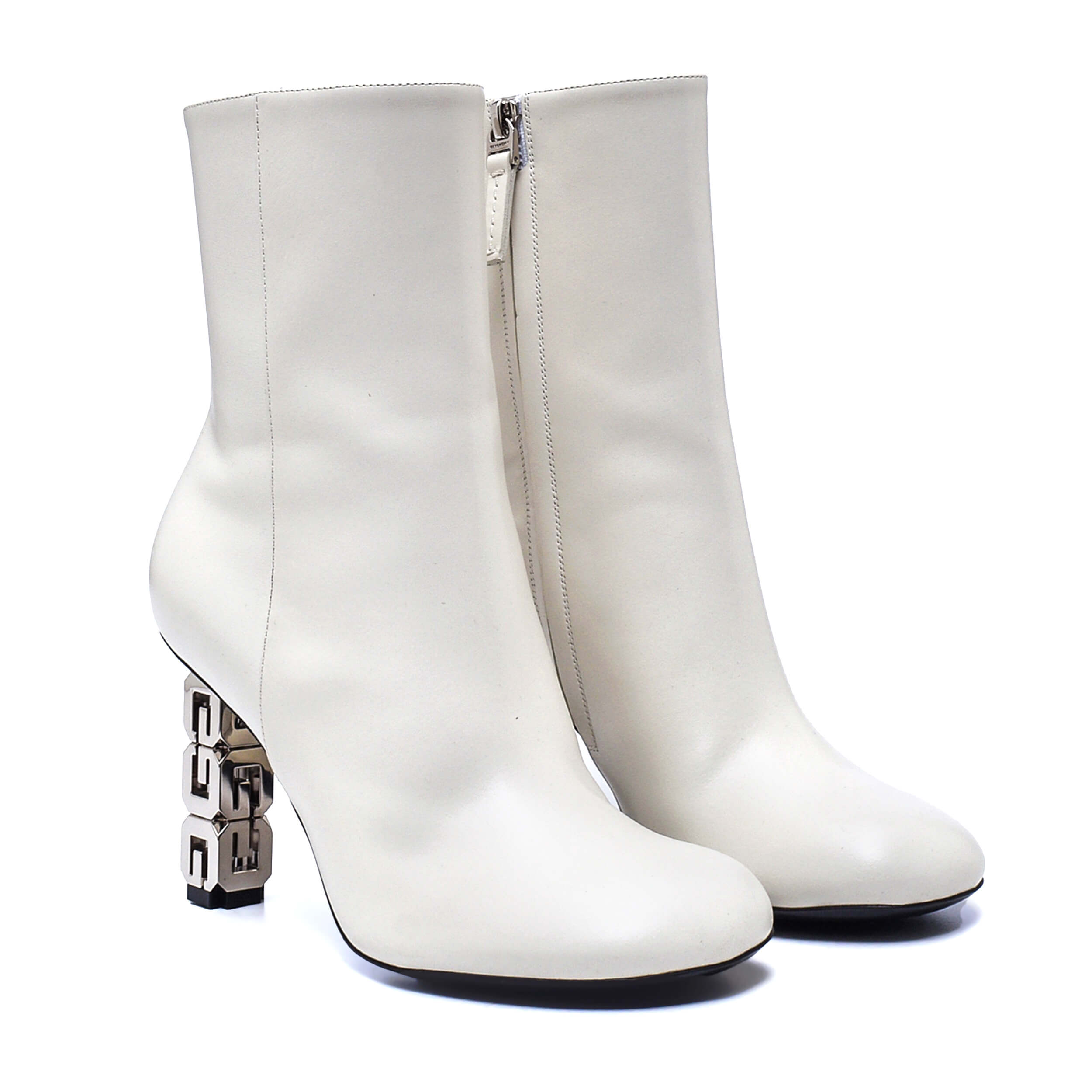 Givenchy - White Leather G Cube Ankle Boots / 38